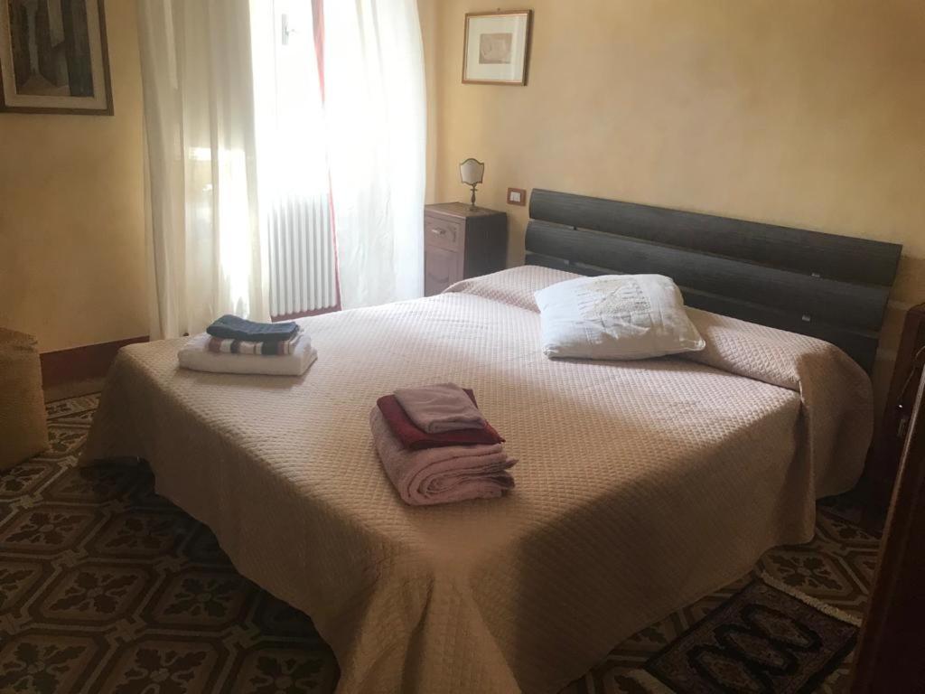 Boccherini'S Home Ad Un Passo Dal Duomo Di לוקה מראה חיצוני תמונה
